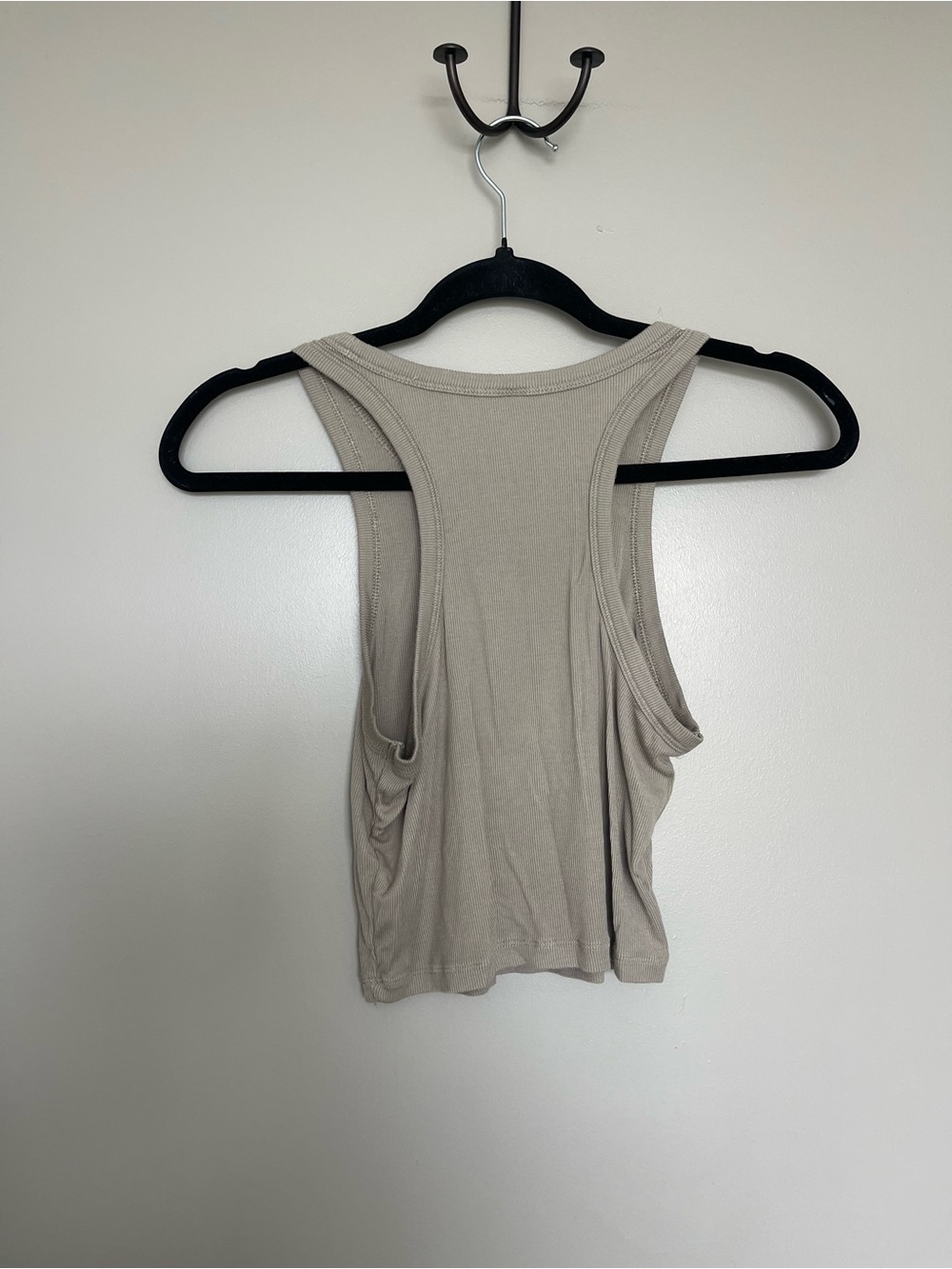 Aritzia Ribbed Racerback Tank - Picture 5 of 5